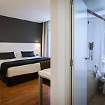 Catalonia Plaza Mayor Hotel 4*
