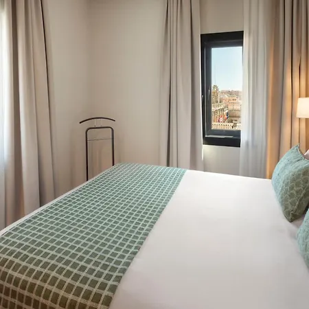 ホテル カタルーニャ プラザ マヨール 4*