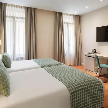 カタルーニャ プラザ マヨール 4*
