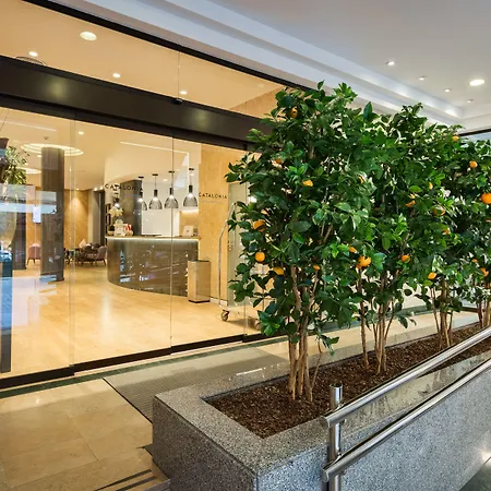 Catalonia Plaza Mayor Hotel 4*