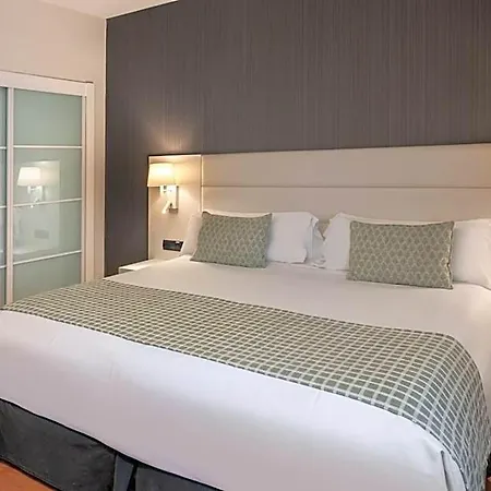 Catalonia Plaza Mayor 4*