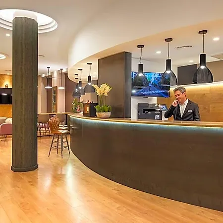 Catalonia Plaza Mayor Hotel