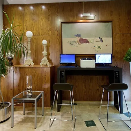 Ξενοδοχείο Catalonia Plaza Mayor 4*