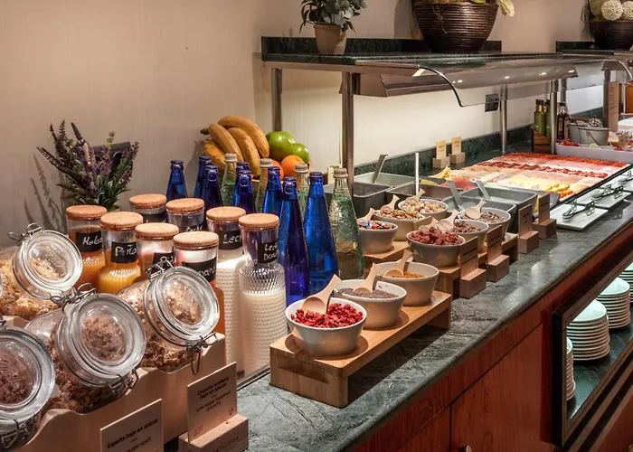 Catalonia Plaza Mayor 4*