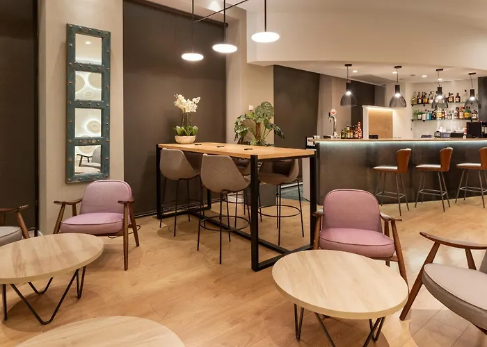 Catalonia Plaza Mayor Hotel