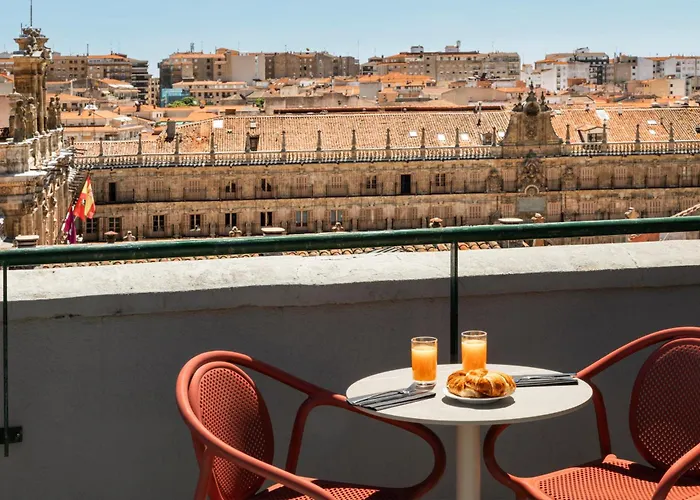 Отель Catalonia Plaza Mayor Саламанка