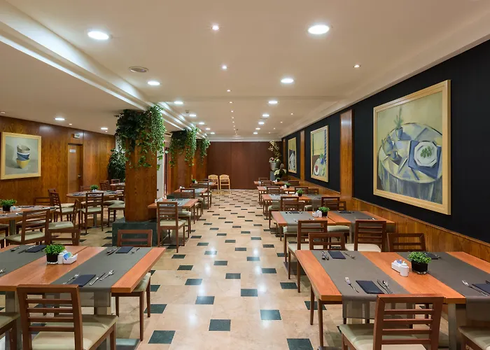 Отель Catalonia Plaza Mayor Саламанка