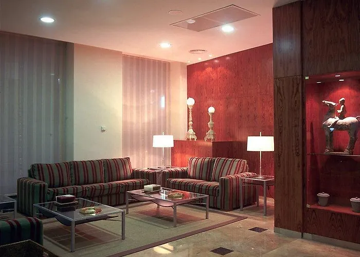 Catalonia Plaza Mayor 4*