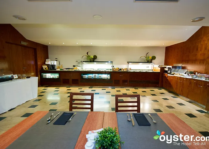 Отель Catalonia Plaza Mayor 4*